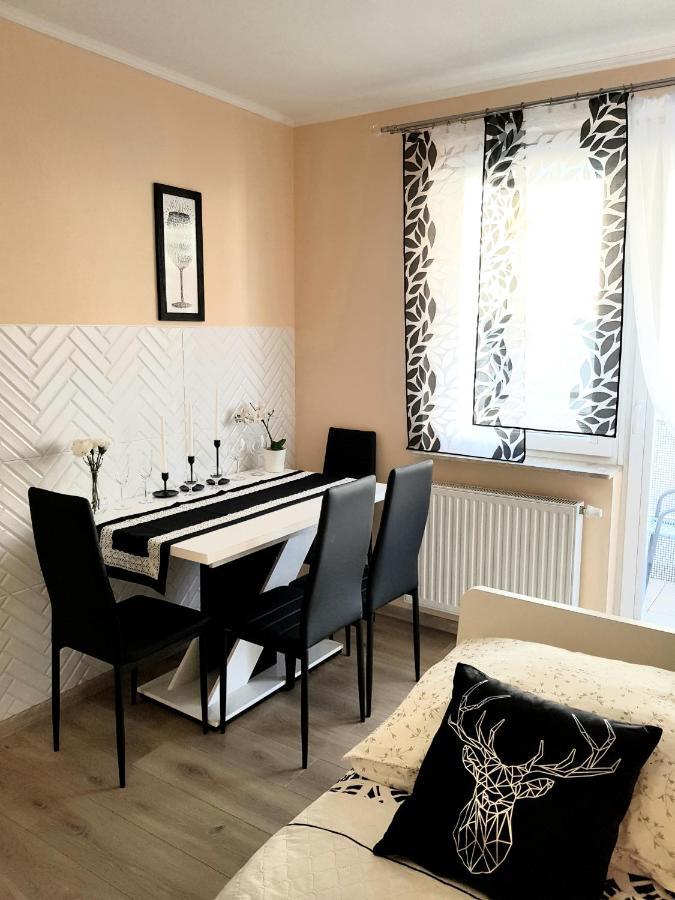 Apartment Glamour Downtown Balcony Krakow Bagian luar foto