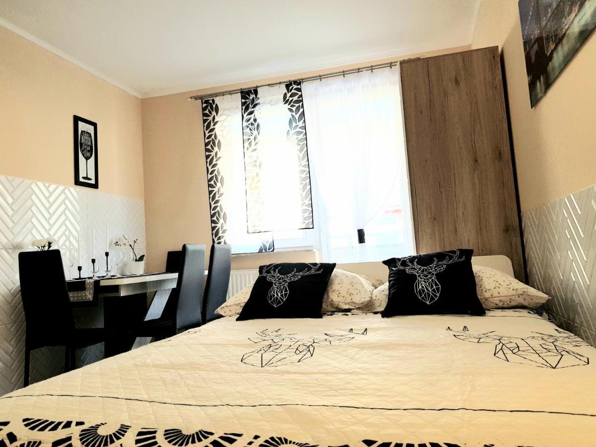 Apartment Glamour Downtown Balcony Krakow Bagian luar foto